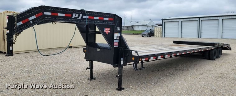 2020 PJ  equipment trailer - IH9998