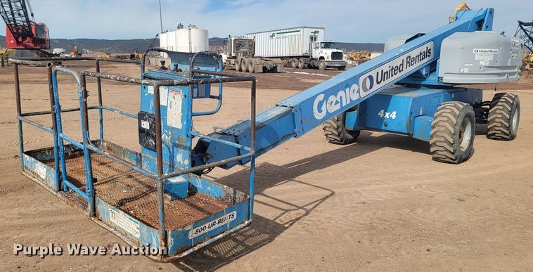Genie S-60  boom lift - LV9341