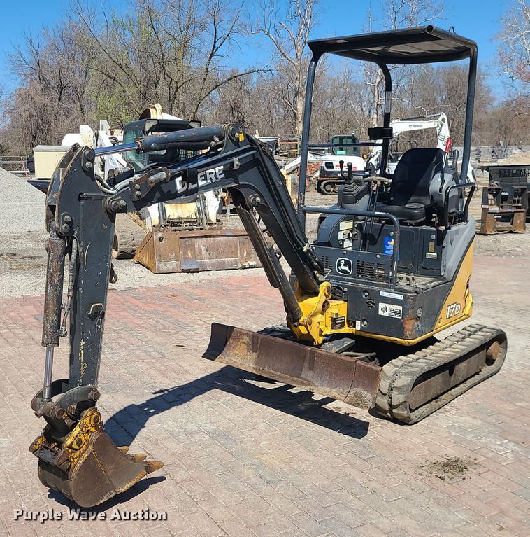 2012 John Deere 17D  mini excavator - MX9608