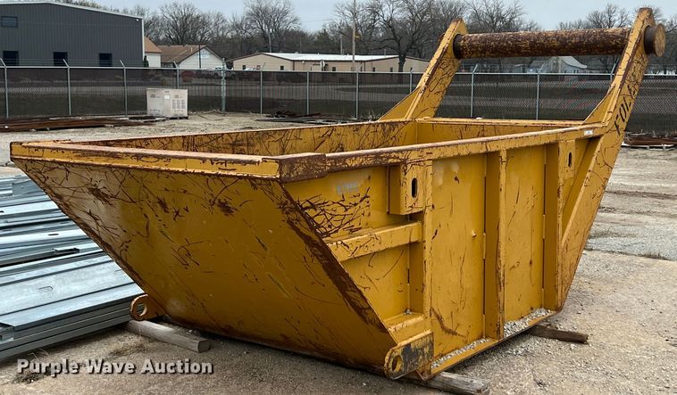 Caterpillar  rock box - MY9553