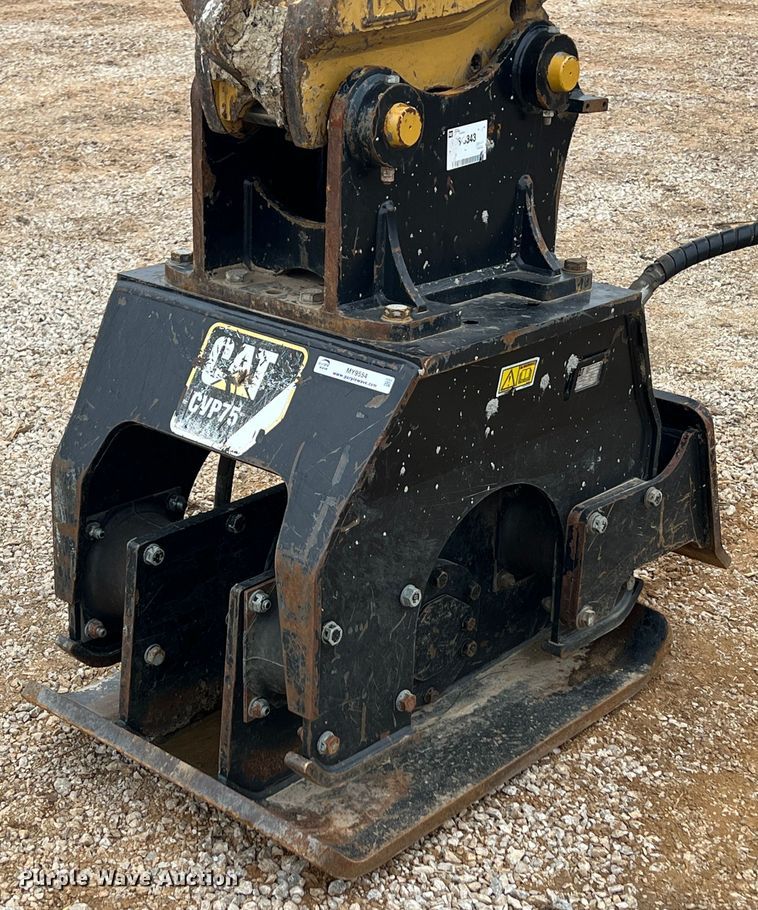 2015 Caterpillar CVP75  excavator plate compactor - MY9554