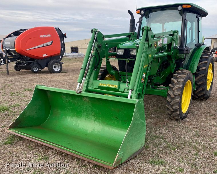 2017 John Deere 5065E  MFWD tractor - DL7095