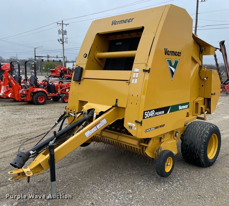 2020 Vermeer 504R Premium round baler - MM9398