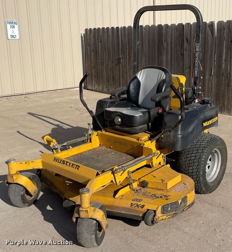 Hustler Super Z  ZTR lawn mower - DK7316