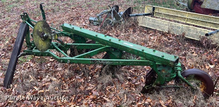 Three bottom plow - KR9372