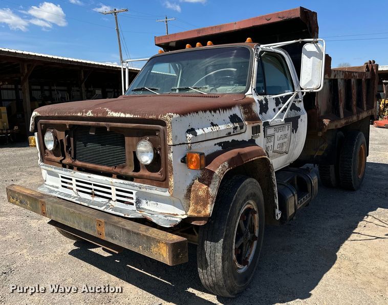 1987 Chevrolet C6M  dump truck - LR9600