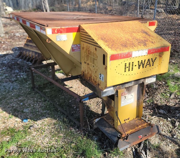 Highway Equipment Company P-8  salt spreader - MB9904