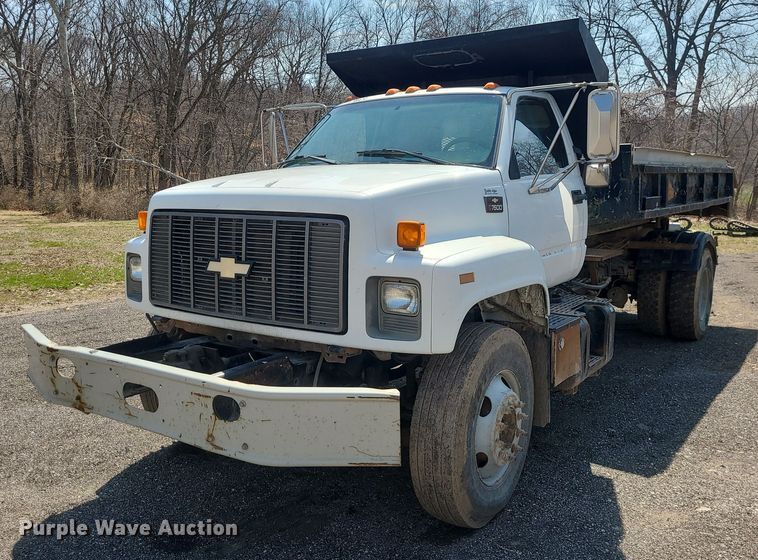 1998 Chevrolet C7500  dump truck - MX9554
