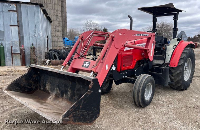 Massey Ferguson 5455  tractor - DQ4103
