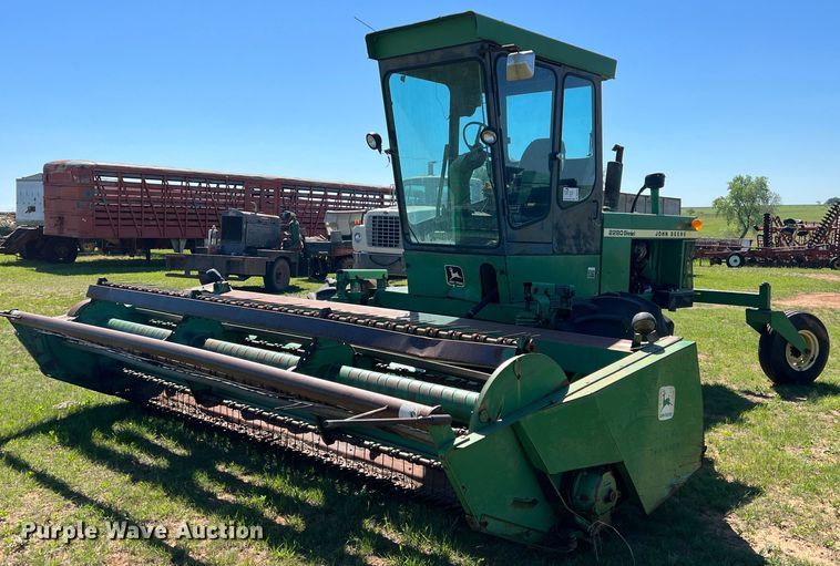 1978 John Deere 2280  swather / windrower - DR5549