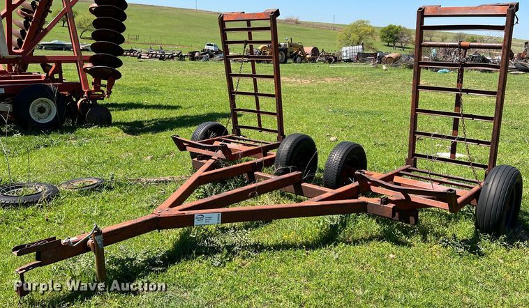 Donahue SW  swather trailer - DR5558