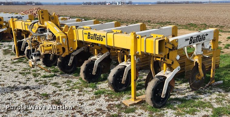 Buffalo 63000630  row crop cultivator - JB9479