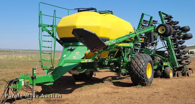 John Deere 1890  air seeder - KD9264