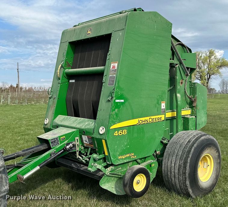 2008 John Deere 468  round baler - LN9407