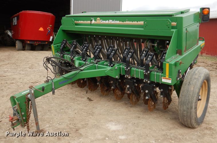 Great Plains 1005NG  no-till grain drill - MO9601