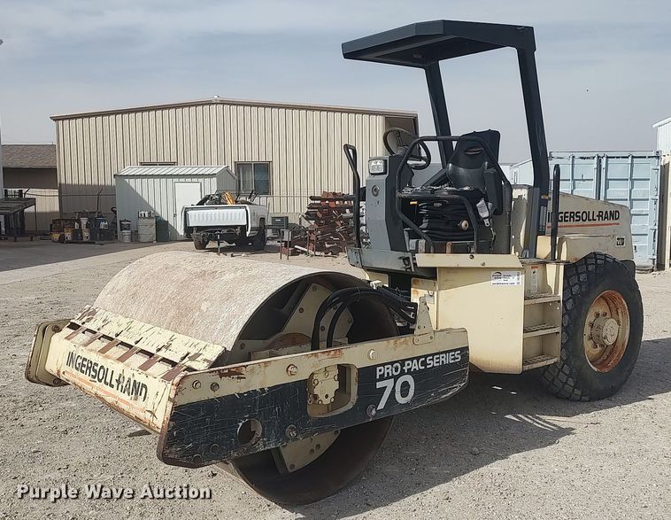 1998 Ingersoll Rand SD-70D  single drum vibratory roller - DO3853