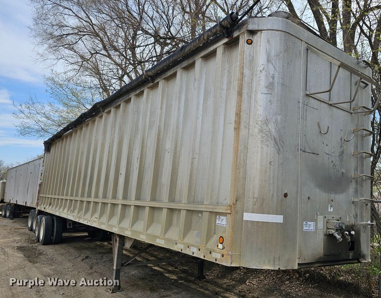 1993 Fabrex Inc.  walking floor trailer - DO4308