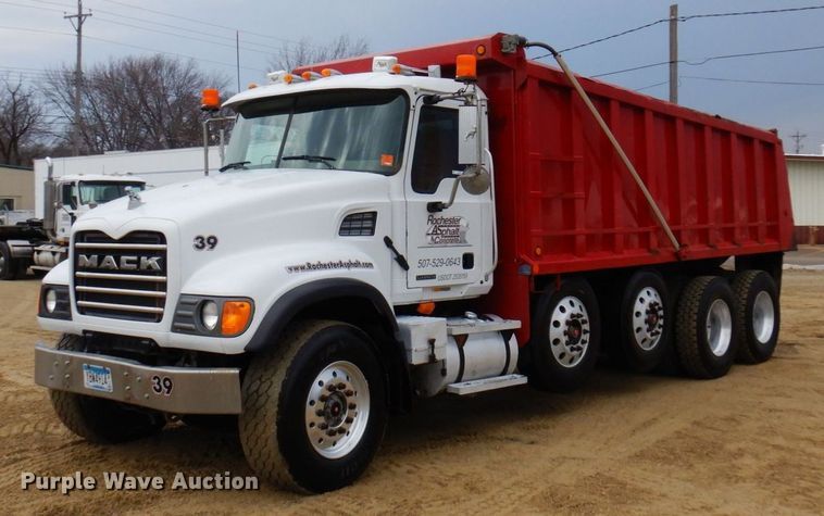 2002 Mack CV713 Granite  dump truck - KU9884