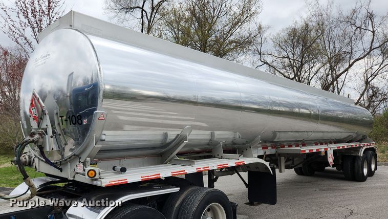 2007 LBT TAG-HA2-ESF9500X4DB  tank trailer - MW9615