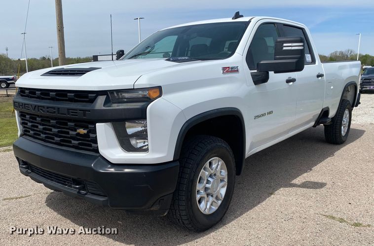 2021 Chevrolet Silverado 2500HD  Crew Cab pickup truck - DL7146