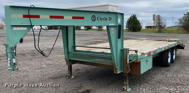 2008 Circle D 21GNFBBT  equipment trailer - KB9509