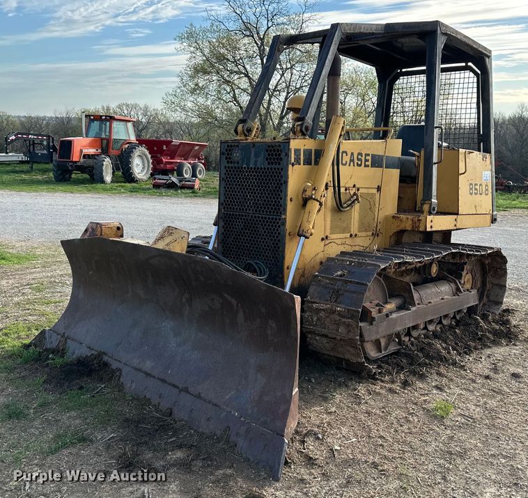 1980 Case 850B  dozer - DR5200