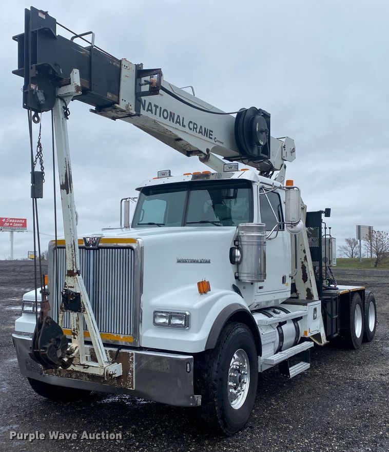 2012 Western Star 4900FA  crane truck - KB9579