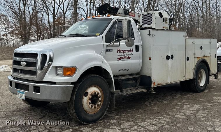 2007 Ford F750 Super Duty  utility / service truck - KU9907