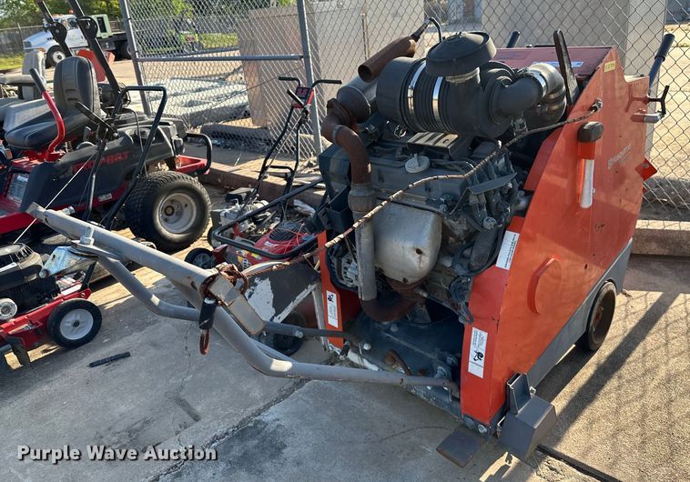 Husqvarna FS 4600  concrete saw - MG9824