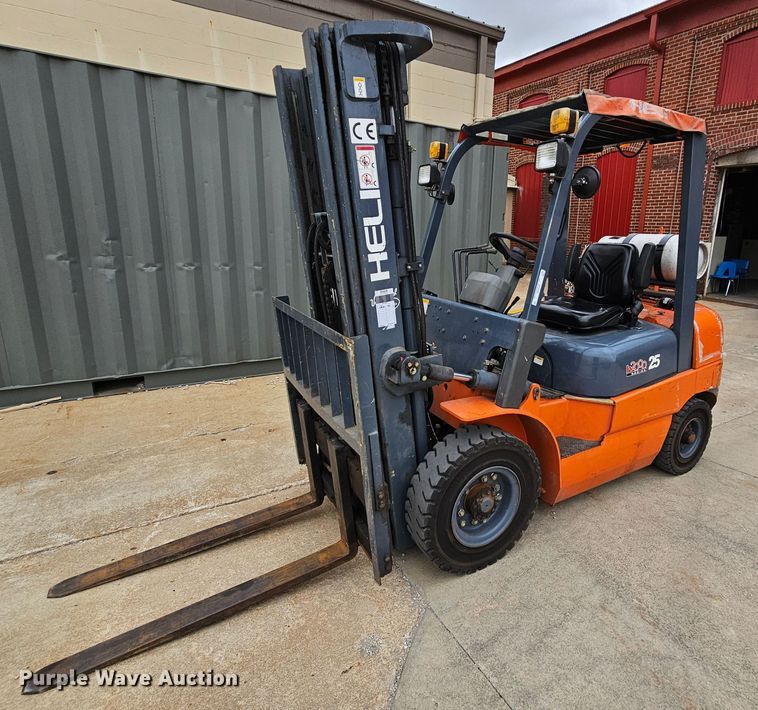 Heli H2000  forklift - MI9529