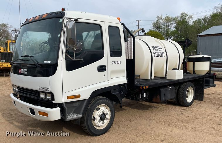2000 Isuzu FRR  sprayer truck - MS9588