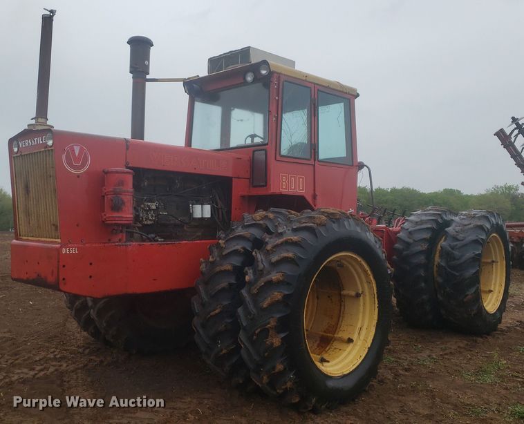 Versatile 800  4WD tractor - DQ0362