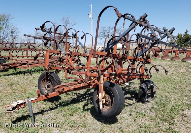 CrustBuster  field cultivator - DQ0521