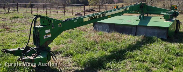 2000 John Deere 945  swather / windrower - DQ1672