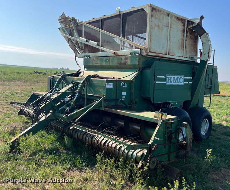KMC  peanut combine - DS2870