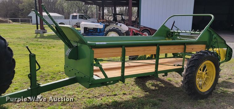 John Deere L  manure spreader - HP9707