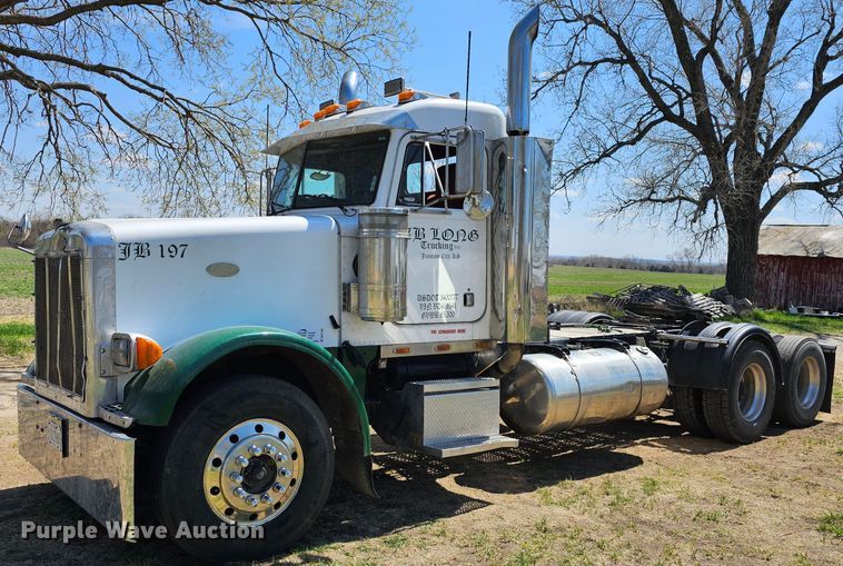 1997 Peterbilt 378  semi truck - DK1739