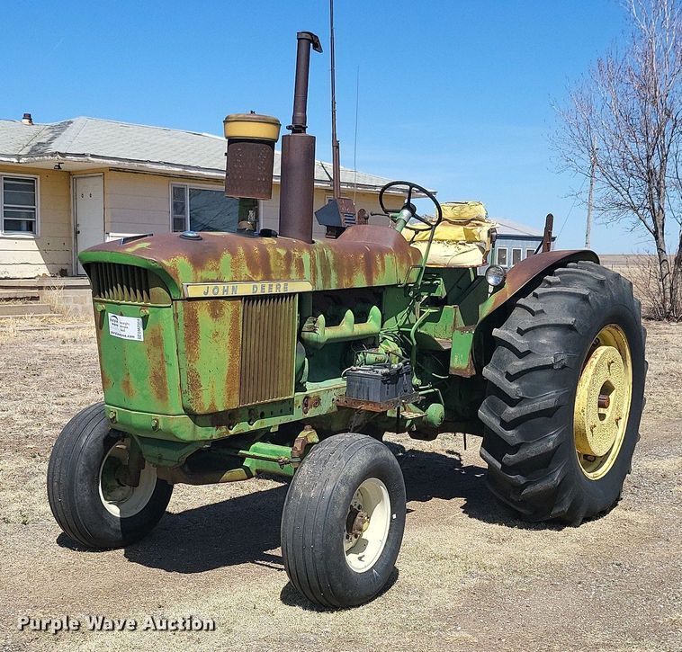 1961 John Deere 4010  tractor - DM2564
