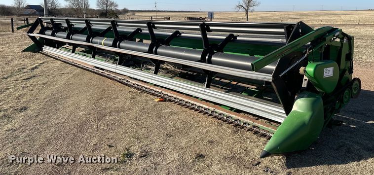 John Deere 936D  draper head - DN6374