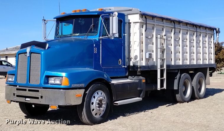 1994 Kenworth T800  grain truck - DN6386