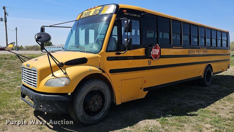 2011 Thomas Built Saf-T-Liner C2  school bus - DO4379