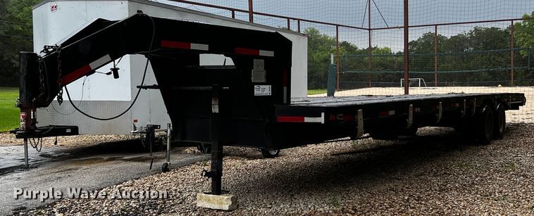 1978 Gooseneck  equipment trailer - DQ2035