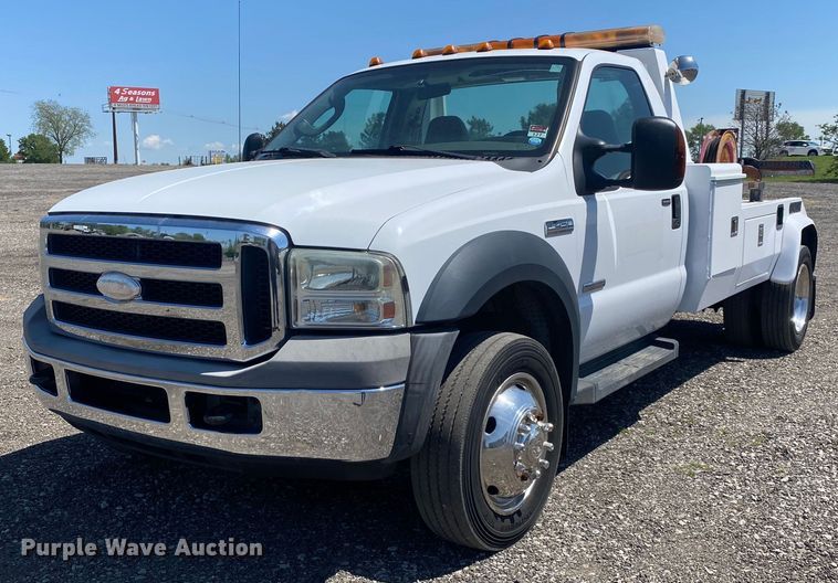 2006 Ford F450 Super Duty XLT  tow truck - KB9468