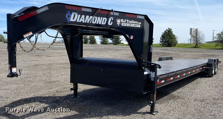 2021 Diamond C  equipment trailer - KB9491