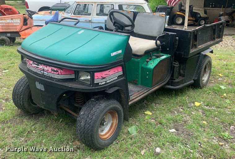 1999 Cushman Turf-Truckster  utility vehicle - LH9567