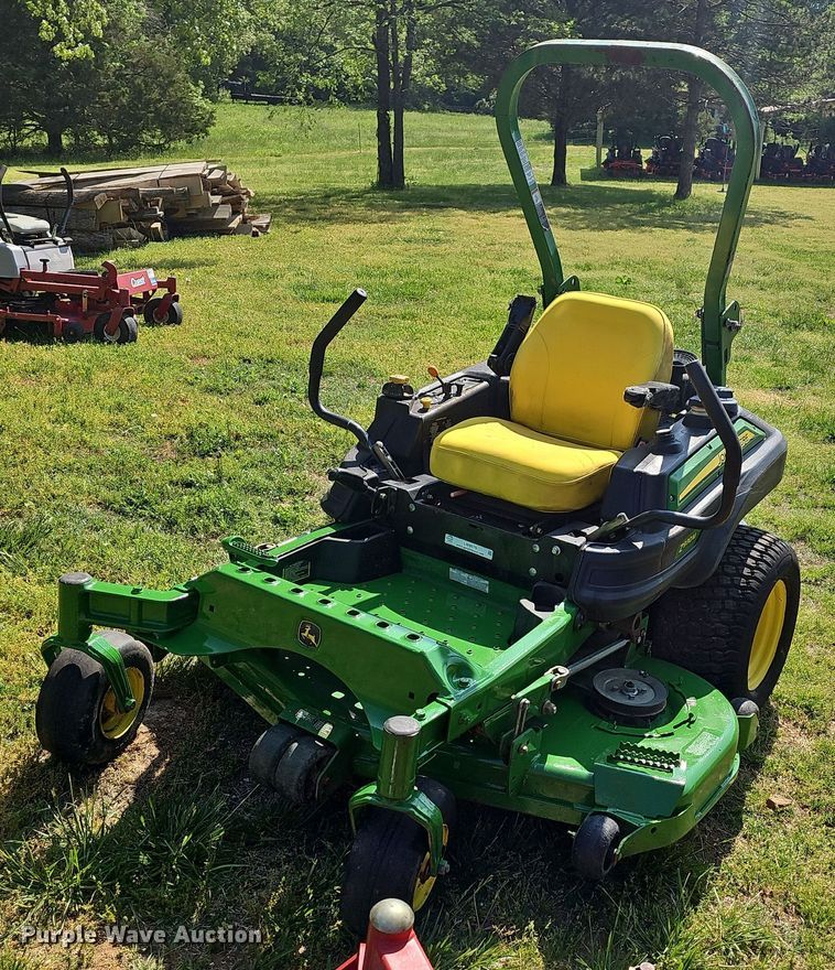 John Deere Z930M  ZTR lawn mower - LW9579