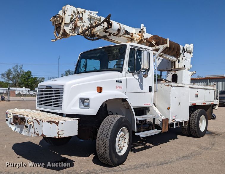 2003 Freightliner FL80  digger derrick truck - MN9926