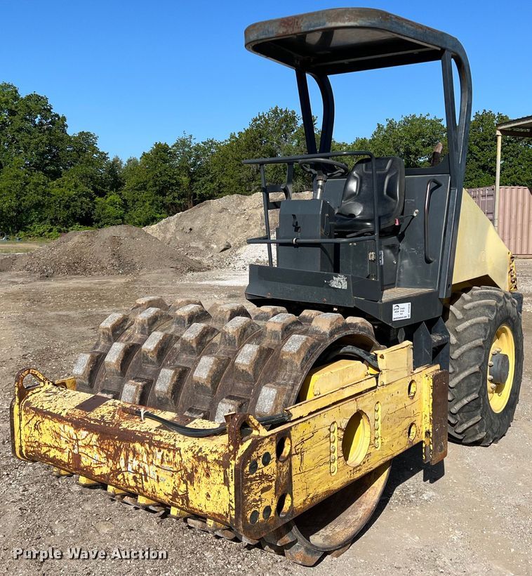 2004 Bomag BW145PDH-3  single drum vibratory roller - DR5630
