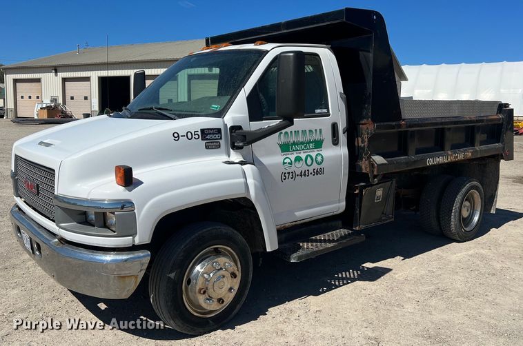 2005 GMC C4500  dump truck - LI9657