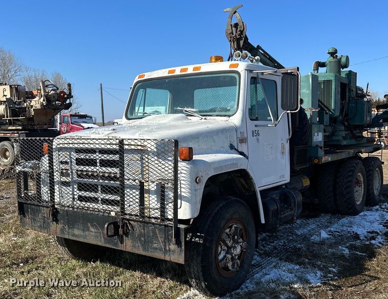 1985 International F1954  pressure digger truck - LN9343